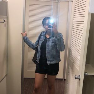 Meet your Posher, Brethany